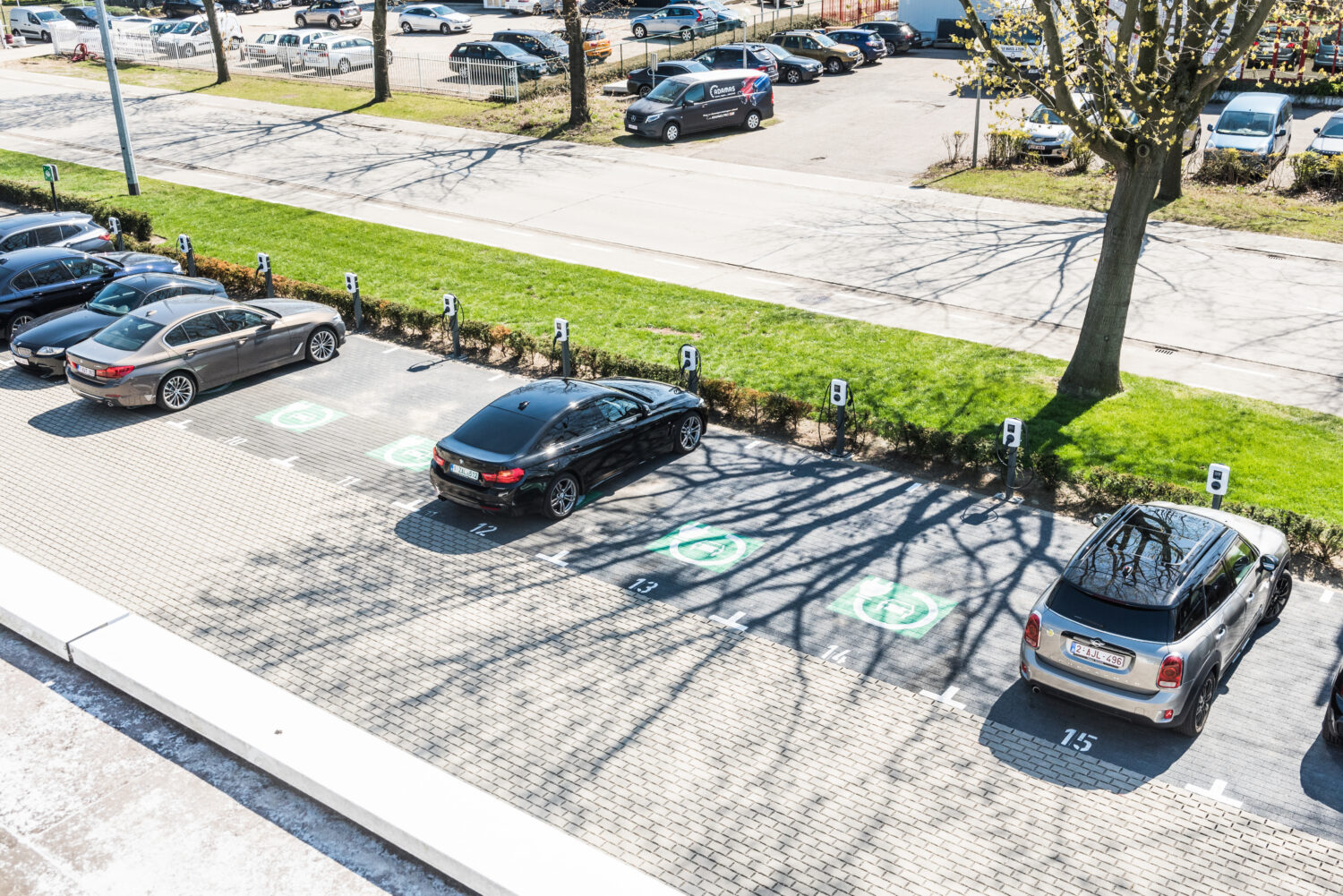 210427 BMW sneyders Marble Moon 09